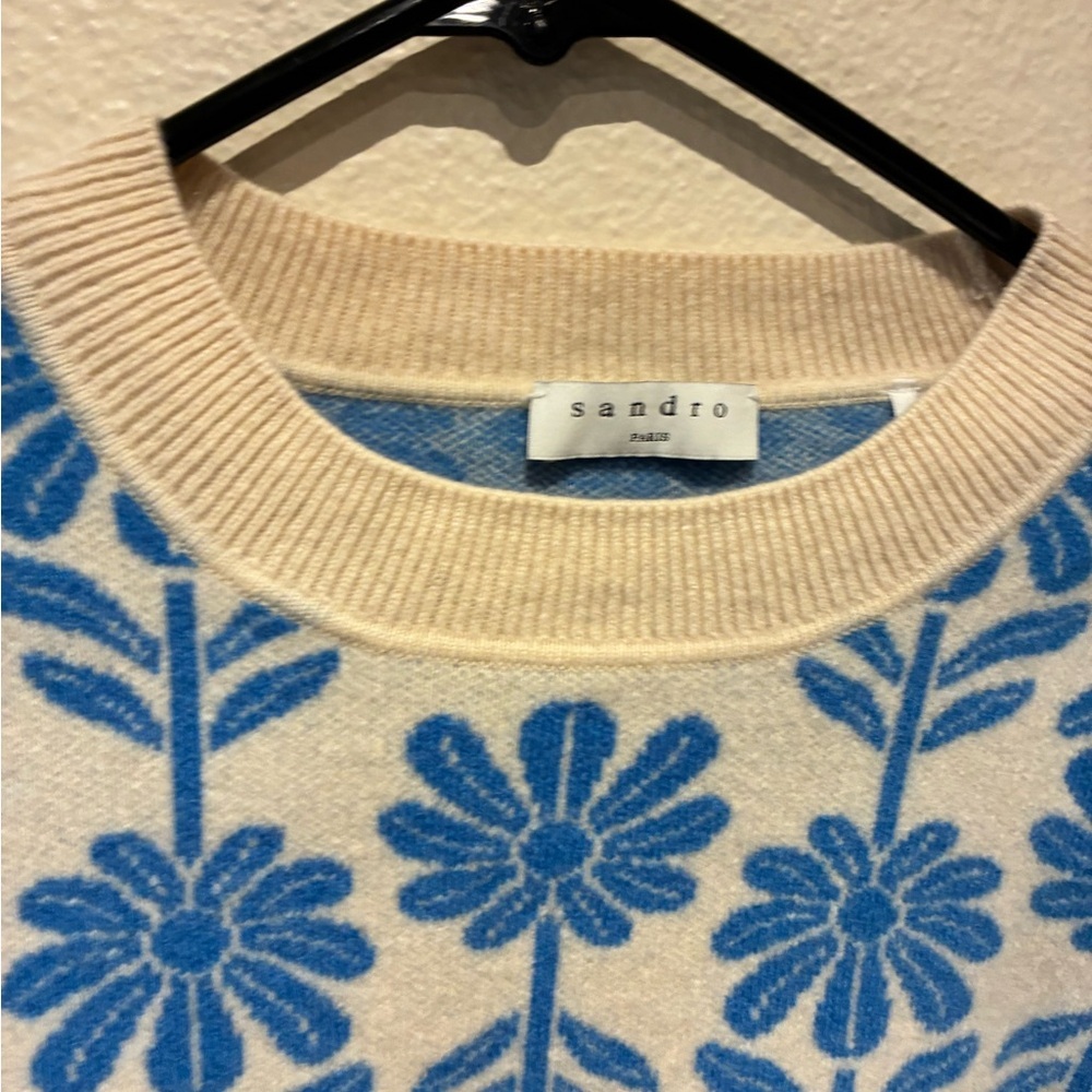 Sandro Women’s Hughes Wool & Cashmere Floral Jacquard Sweater Size 1 Pullover - Picture 3 of 8